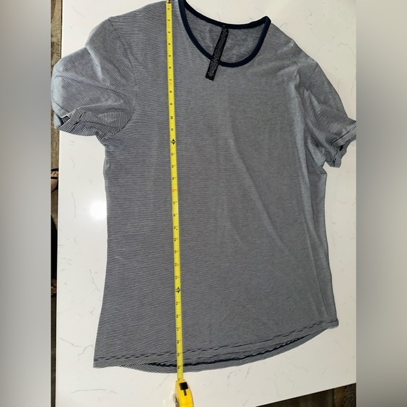 Lululemon Gym Shirt Mens Large Navy Stripe Everyday Short Sleeve Pullover Tee - Picture 6 of 7